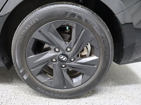 Used 2021 Hyundai Elantra SEL FWD image 29