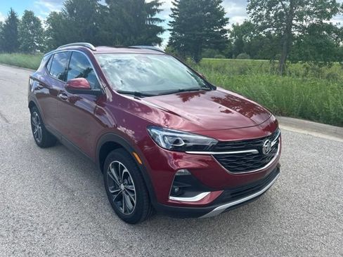 Used 2023 Buick Encore GX Essence w/ Advanced Technology Package AWD/4WD image 2