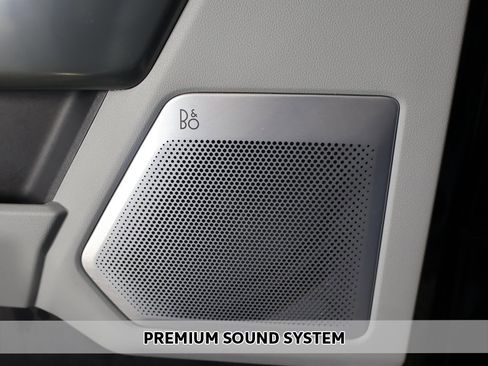 Used 2023 Ford F150 Limited image 5