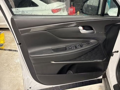 Used 2023 Hyundai Santa Fe SEL w/ Premium Package image 9