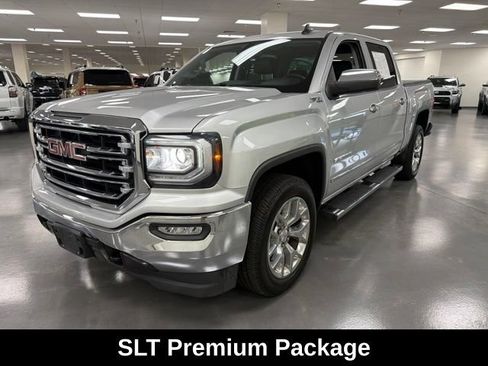 Used 2018 GMC Sierra 1500 SLT w/ SLT Premium Package AWD/4WD image 3