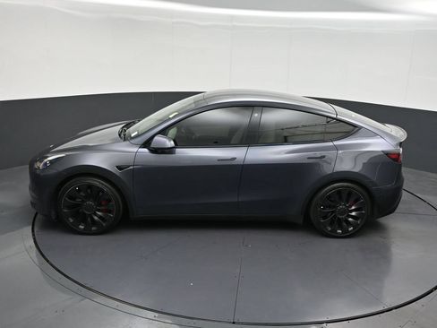 Used 2022 Tesla Model Y Performance AWD/4WD image 15
