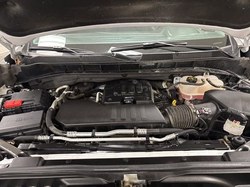 Used 2024 Chevrolet Silverado 1500 LT image 30