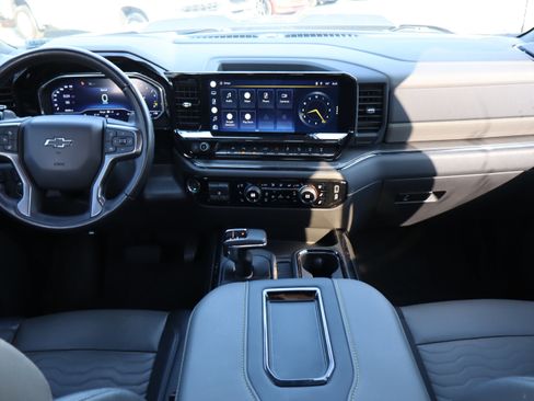 Used 2022 Chevrolet Silverado 1500 ZR2 AWD/4WD image 17