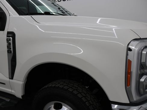 Used 2023 Ford F350 Lariat w/ FX4 Off-Road Package image 26