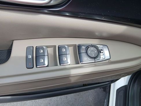 New 2026 Kia Carnival LX FWD image 13