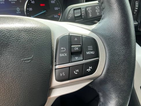 Used 2023 Ford Explorer XLT w/ Equipment Group 202A RWD image 38