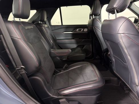 Used 2025 Ford Explorer ST AWD/4WD image 24