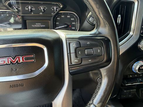 Used 2020 GMC Sierra 1500 SLT RWD image 18