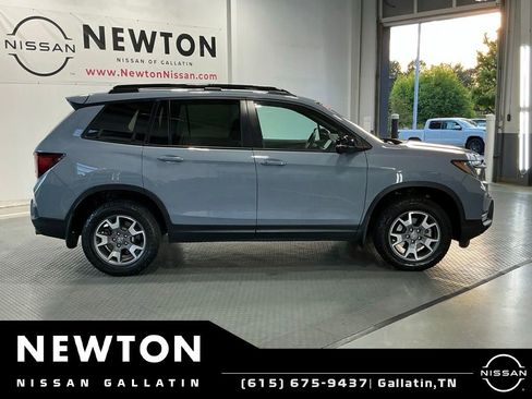 Used 2022 Honda Passport TrailSport image 4