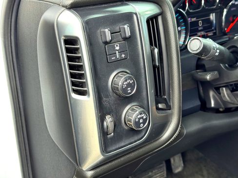 Used 2018 Chevrolet Silverado 1500 LTZ w/ Texas Edition AWD/4WD image 14