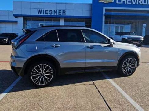 Certified 2025 Cadillac XT4 Sport image 8