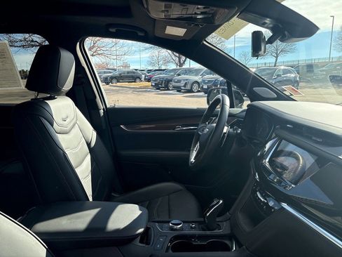 Certified 2025 Cadillac XT6 Sport w/ Platinum Package image 22