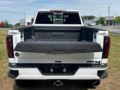 New 2026 GMC Sierra 2500 AT4 w/ Technology Package AWD/4WD image 11