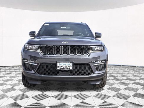 New 2025 Jeep Grand Cherokee Limited image 12