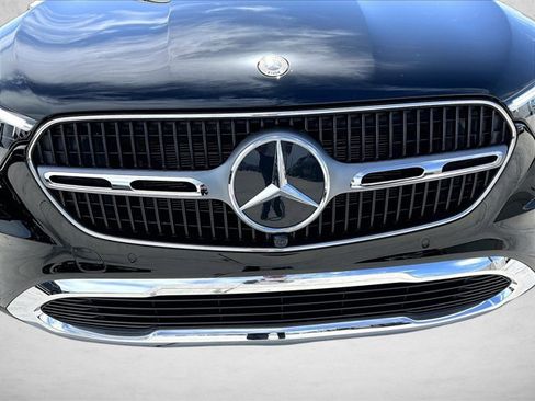Used 2026 Mercedes-Benz GLC 350e 4MATIC image 29