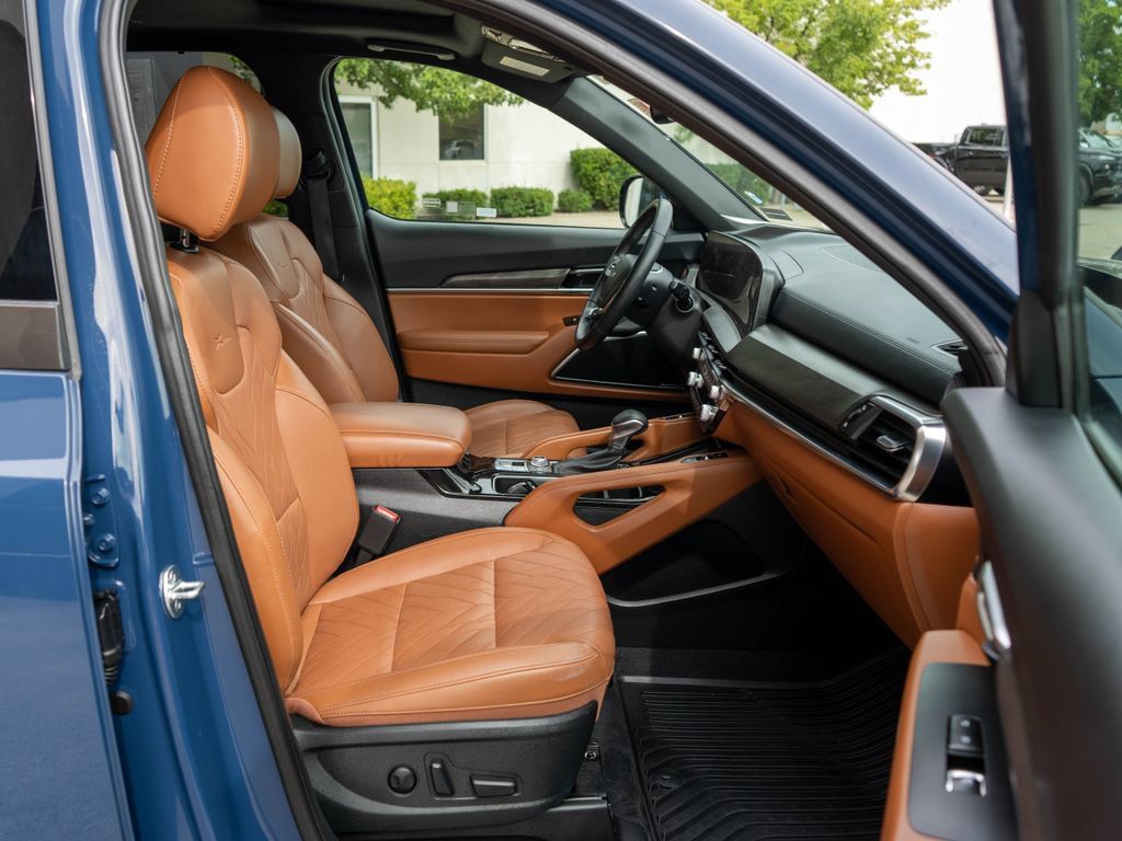 Certified 2024 Kia Telluride SX X-Line AWD/4WD image 10