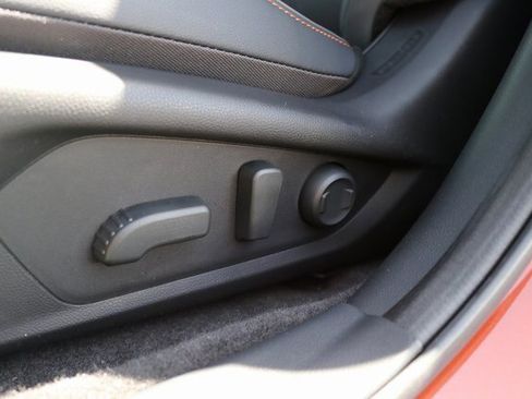 Used 2025 Subaru Crosstrek 2.5i Limited w/ Crosstrek Mirror Package image 26