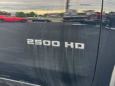 Used 2022 Chevrolet Silverado 2500 Custom w/ Gooseneck/5TH Wheel Package AWD/4WD image 13