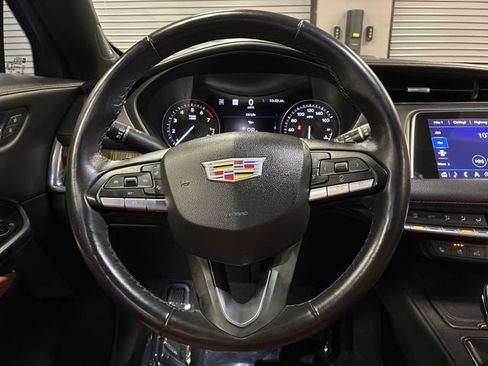 Used 2022 Cadillac XT4 Premium Luxury w/ Technology Package AWD/4WD image 14