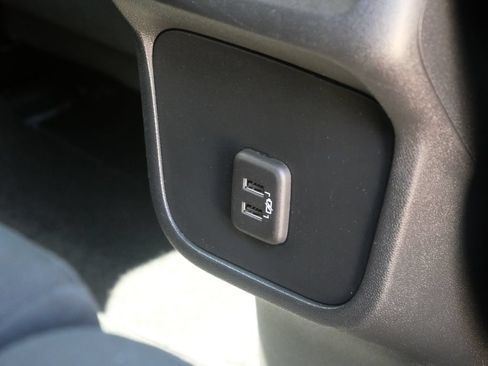 Used 2023 Chevrolet Equinox LT FWD image 18