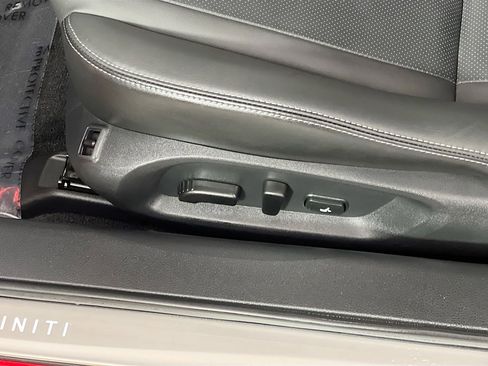 Used 2022 INFINITI Q60 3.0t Luxe w/ Cargo Package image 16