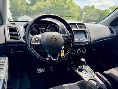 Used 2017 Mitsubishi Outlander Sport LE AWD/4WD image 25