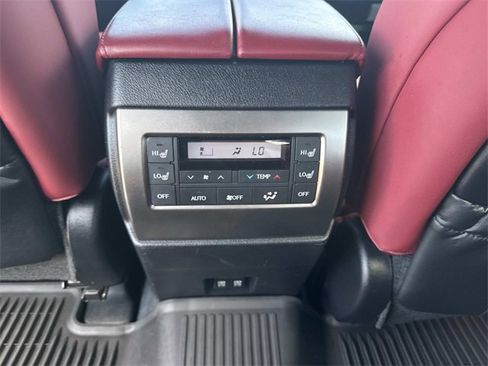 Used 2022 Lexus GX 460 Premium image 17