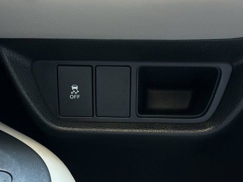 Certified 2026 Honda HR-V LX image 30