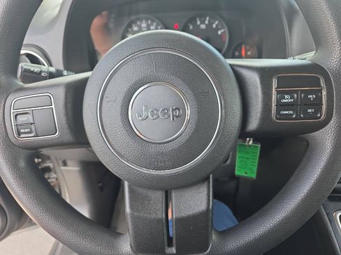 Used 2013 Jeep Patriot Sport AWD/4WD image 13