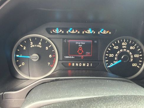 Used 2016 Ford F150 XLT w/ Equipment Group 302A Luxury AWD/4WD image 15