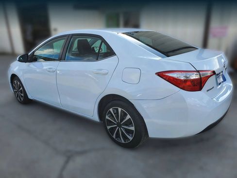 Used 2015 Toyota Corolla LE FWD image 4