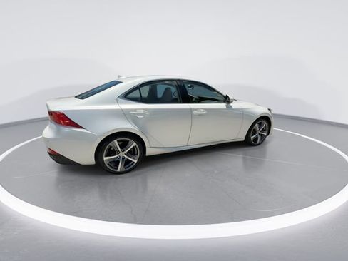 Used 2019 Lexus IS 300 RWD image 9