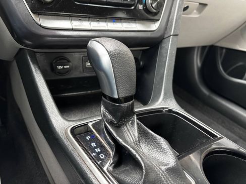 Used 2018 Hyundai Sonata SE FWD image 7