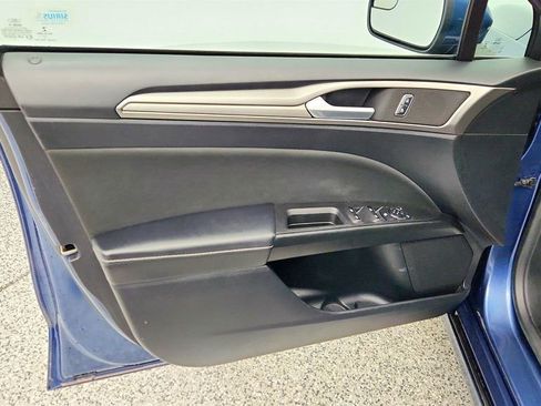 Used 2018 Ford Fusion SE image 10