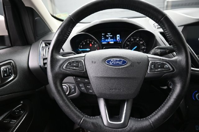 Used 2019 Ford Escape Titanium AWD/4WD image 8