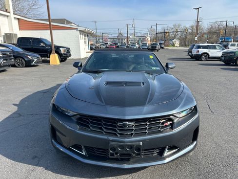 Used 2023 Chevrolet Camaro LT w/ RS Package image 2