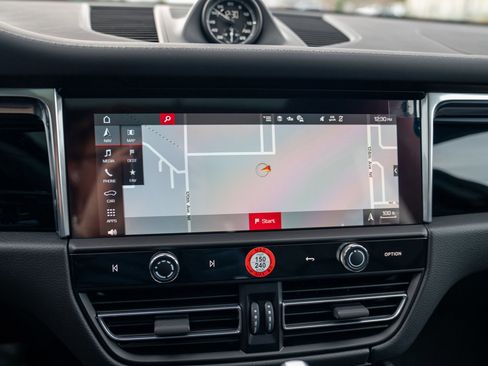 New 2026 Porsche Macan Turbo image 18