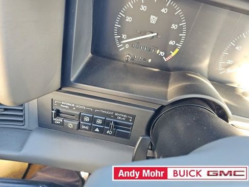 Used 1993 Cadillac Allante image 31