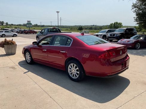 Used 2011 Buick Lucerne CXL FWD image 7