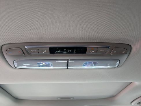 Used 2024 Kia Telluride S w/ S Sunroof Package image 16