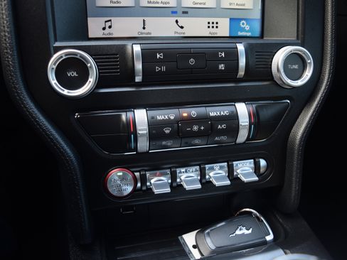 Used 2019 Ford Mustang GT w/ Equipment Group 301A image 12