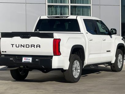 New 2026 Toyota Tundra SR5 w/ SR5 Premium Package