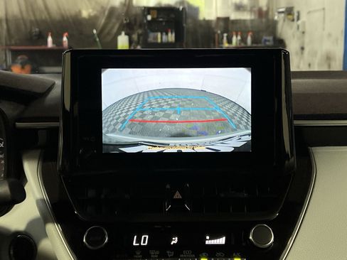 Used 2024 Toyota Corolla SE FWD image 19