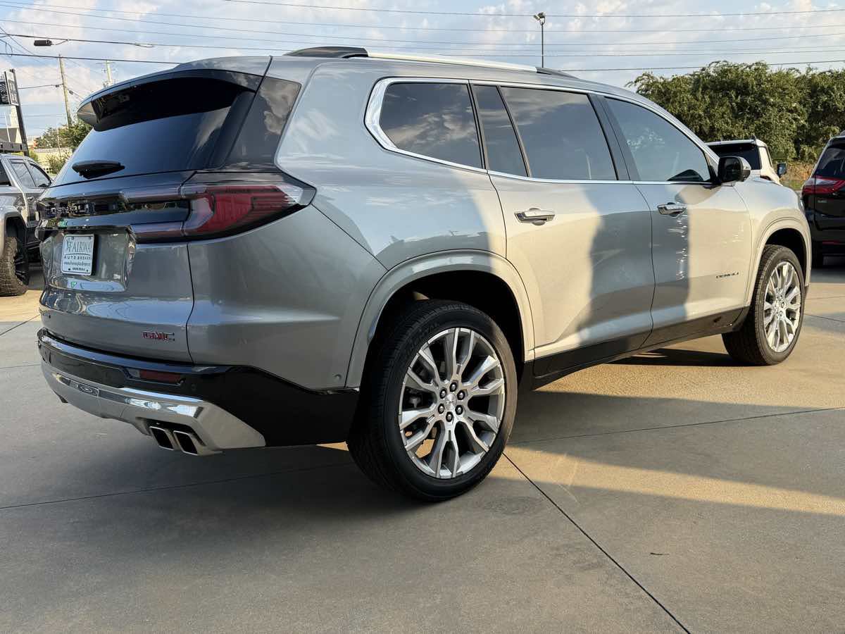 Used 2025 GMC Acadia Denali w/ Super Cruise Package AWD/4WD image 6