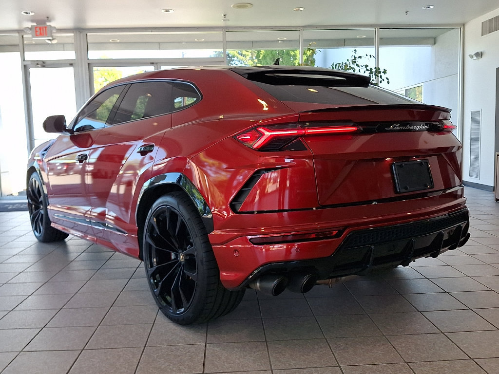 Used 2021 Lamborghini Urus AWD/4WD image 7