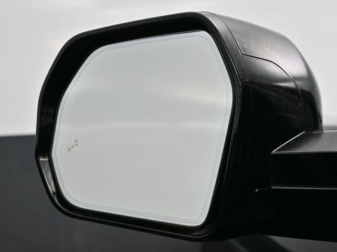 Used 2022 Toyota Tundra SR5 RWD image 5
