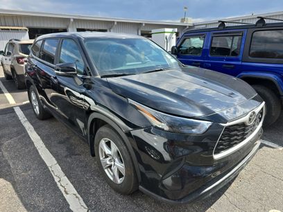 Used 2023 Toyota Highlander L