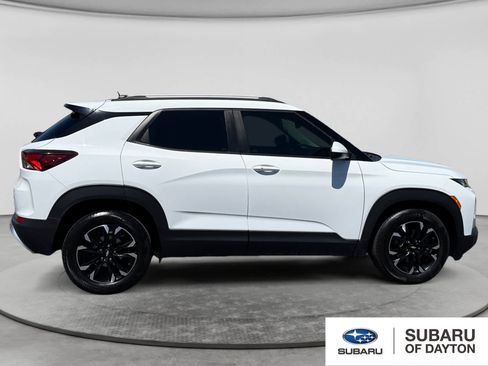 Used 2021 Chevrolet TrailBlazer LT w/ Convenience Package FWD image 4