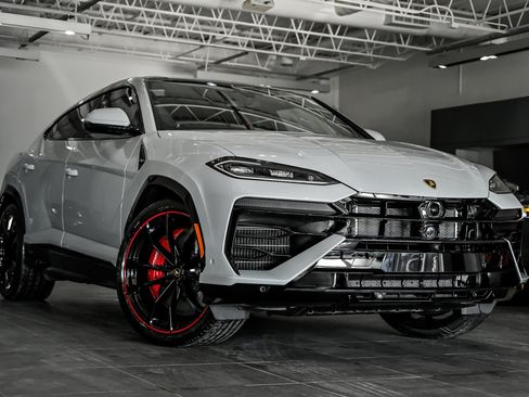 New 2025 Lamborghini Urus SE image 1